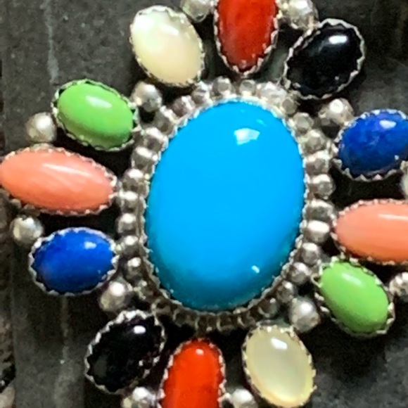 NAVAJO C.JONES STERLING SILVER PENDANT - Picture 6 of 10